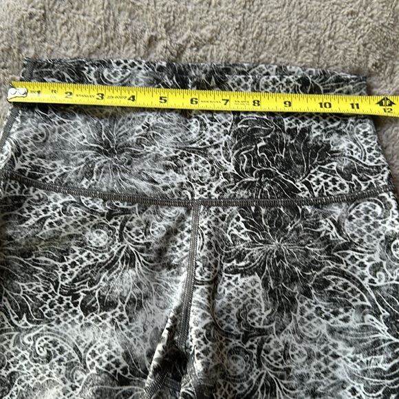 Lululemon Wunder Under Crop Full-on Luxtreme Serigraph Starlight black/m… - Picture 9 of 13
